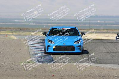 media/Sep-15-2024-Speed Ventures (Sun) [[7a54f7ed2f]]/Black Group/Session 1 (Outside Grapevine)/